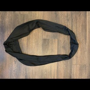 Women’s black infinity scarf